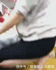 不适|搞笑GIF:你还是别做鬼脸了,看得我浑身不适