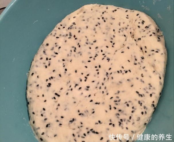 早餐|孩子开学,给他做这个早餐,晚上和好面,早上烤一烤,简单又营养