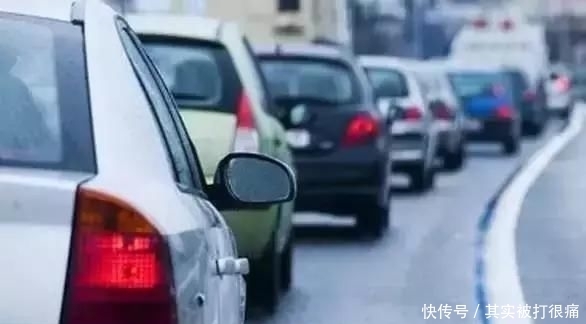 位置|技能|驾驶62:停车等红灯,安全距离最重要,如何巧妙避追尾