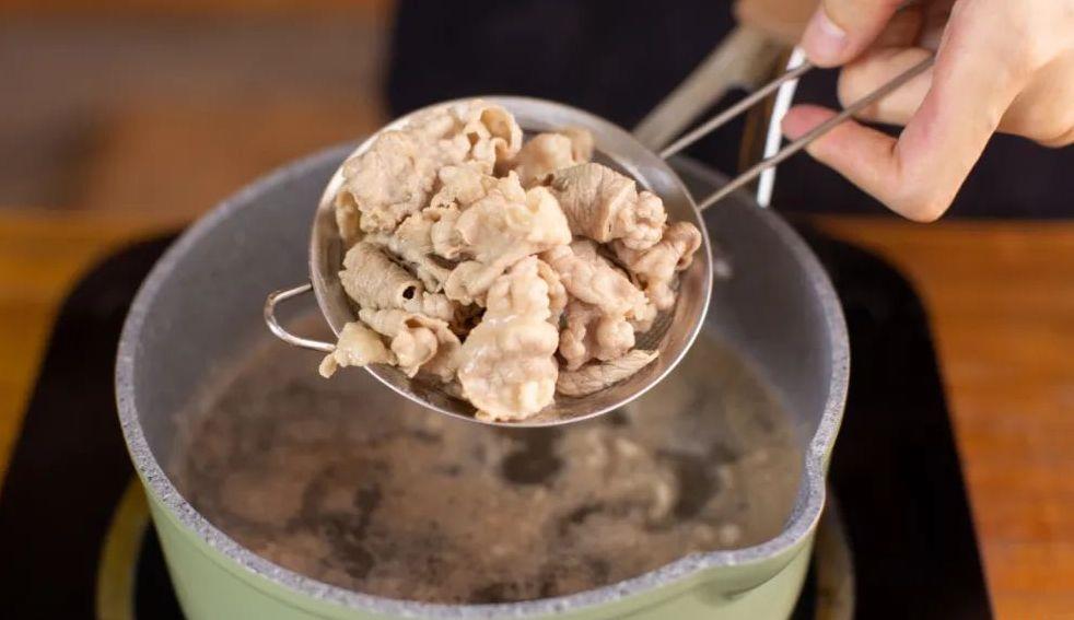 放过|只要2步就能复刻出面馆金牌酸汤，好喝到连一滴汤都不想放过！