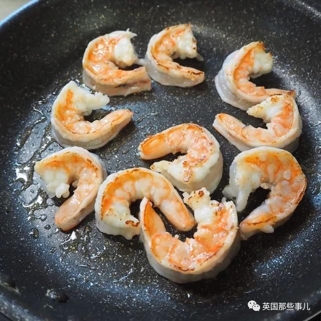  爸爸|霓虹爸爸热爱为家人制作美味菜肴，各种三明治光看着就超诱人