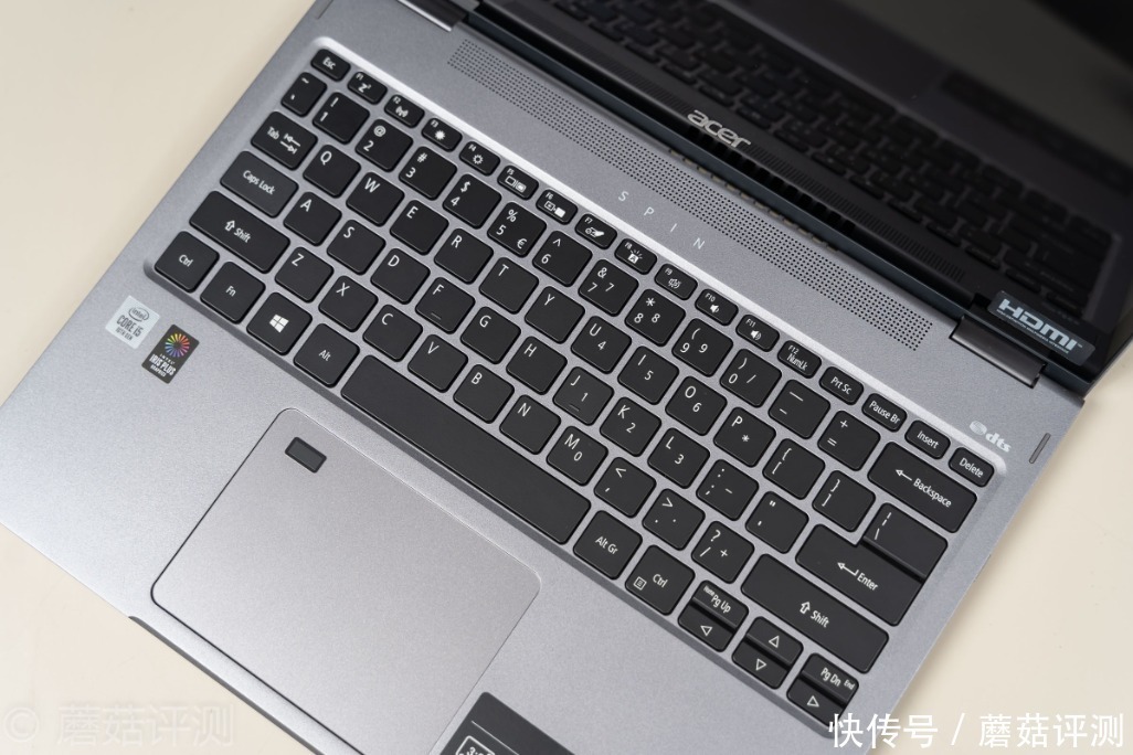  翻转|极致轻薄，自由翻转，细节出众、宏碁蜂鸟Spin 5百变2K轻薄本 评测