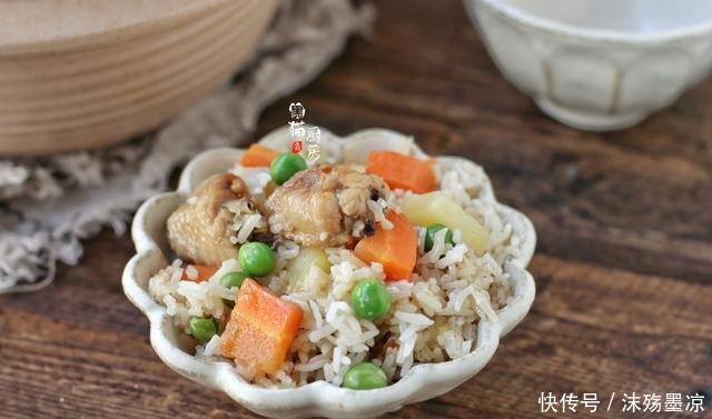 发愁|天热吃啥不发愁,厨房小白也能做好的焖饭,食材百搭,米粒分明