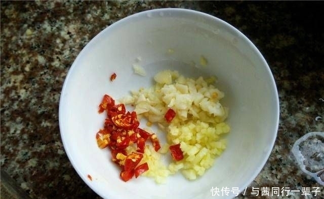 到处|天然青霉素。清热解毒,消炎生火。南方农村到处都是