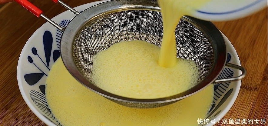 美食|自从学会鸡蛋这样做,我家3天就要吃一次,上桌孩子都抢着吃