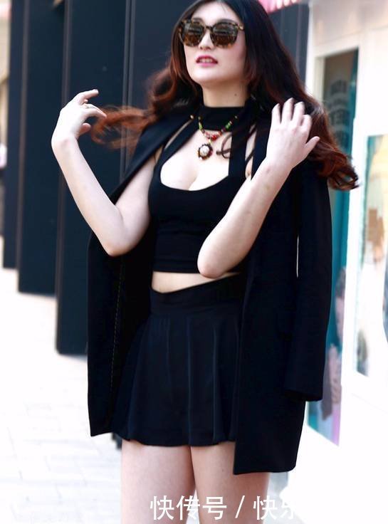 中性|提到黑白两色,这样极具中性风的单品,实用性很强!