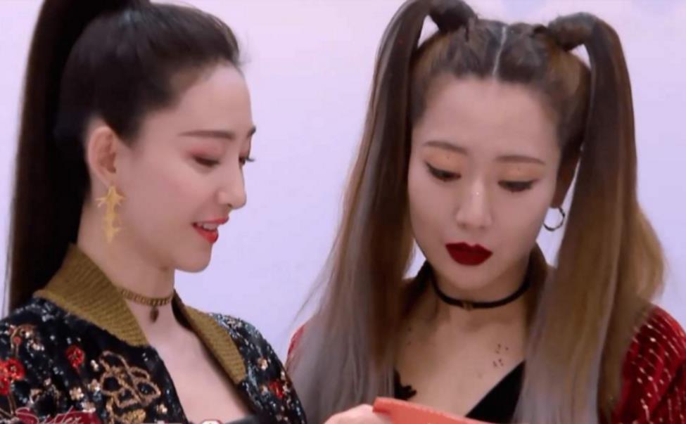 深刻|白冰成功晋级太高兴忘了掩饰表情,深刻演绎“皮不笑肉笑”