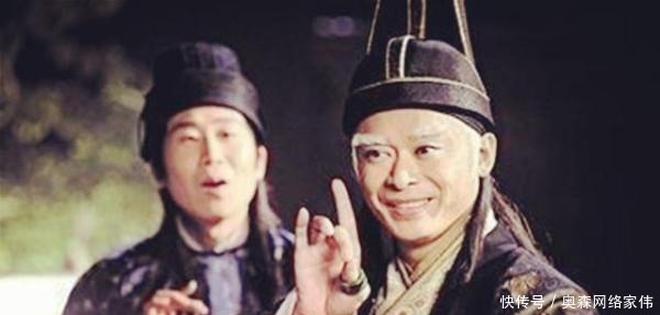 太监|宫女和太监怎么上厕所啊？怎么洗澡啊？原来如此！