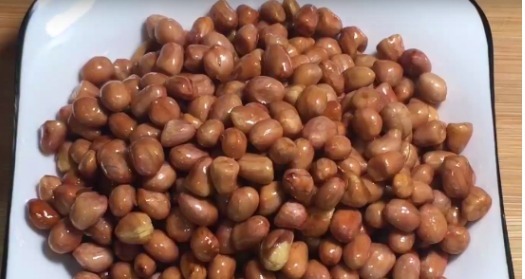 发黑|炒花生米时,千万不要直接下锅,多做一步,花生米酥脆不发黑