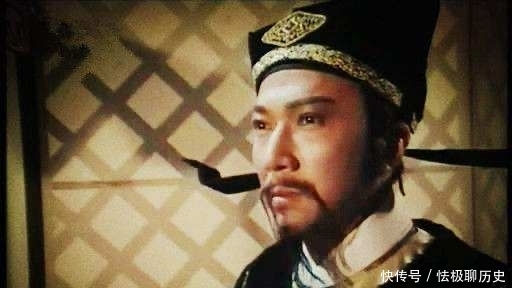 主审官|主审官“你为什么谋反?”岳飞撕开上衣露出四个字