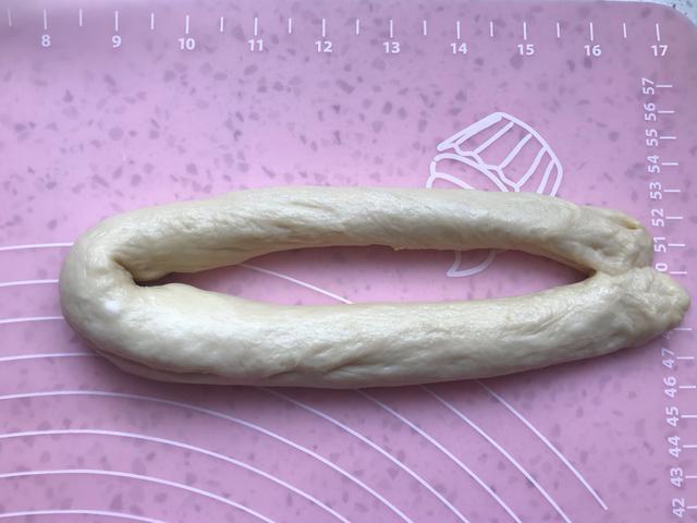  面包|教你做玉米油老面包，发酵时冷藏3个小时，更松软香甜