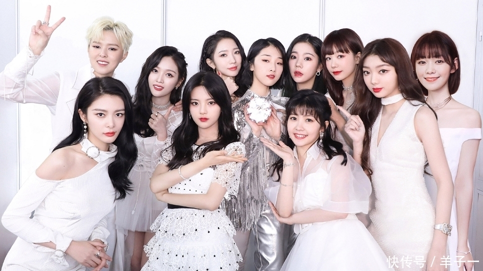 成团|6大限定团成团首封,两大男团在《时尚芭莎》,硬糖少女才出炉