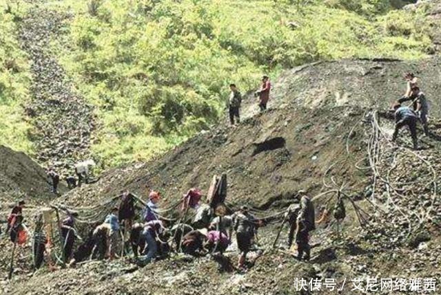 满地|山坡偶现墓洞，竟是秦桧家族墓，金器满地，此珍宝堪称国之重器