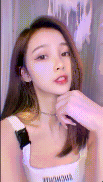 到底|搞笑GIF:美女别再拍了,饭到底还做不做了