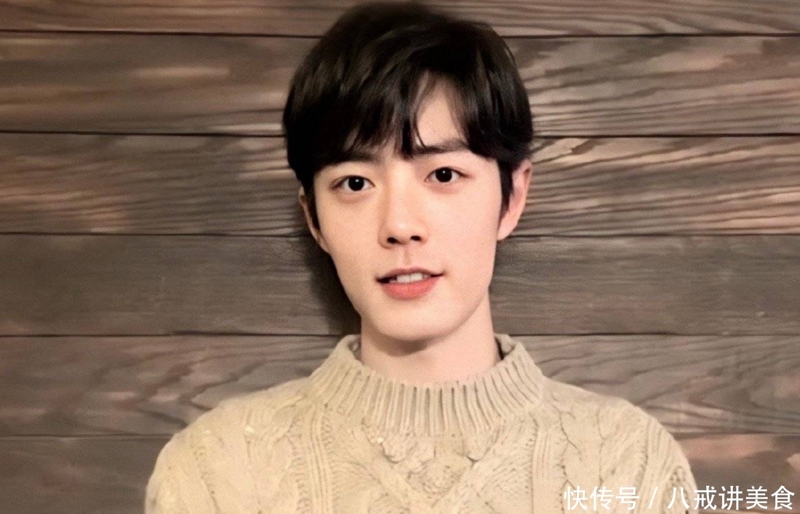 央视|央视《星推荐》再邀肖战,VCR惊现大幅海报,粉丝好细心