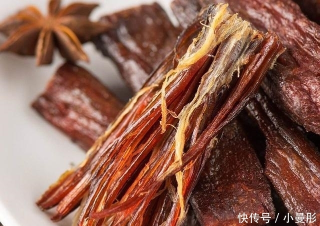 价格|“假牛肉干”是什么东西制作的?看完生产过程,我默默放下了筷子