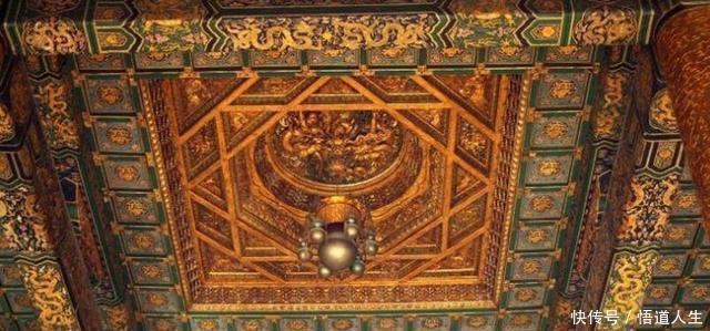 登基|袁世凯花40万做了一把龙椅，专家打开夹层，看了一眼后大笑不止