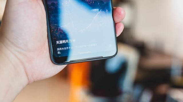 快速|270Hz采样率+144Hz刷新的新电竞手游利器ROG游戏手机3快速体验