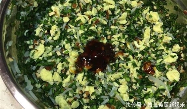 韭菜|韭菜盒子,薄皮馅大才好吃,教你做旗舰版韭菜盒子,解馋又解饿