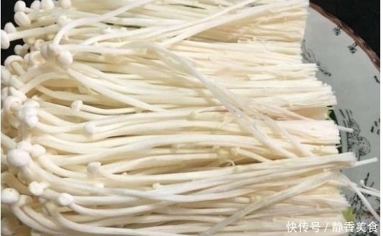 女孩|吃麻辣烫时,女孩选了满满一大碗,价格却不到20元,老板高手