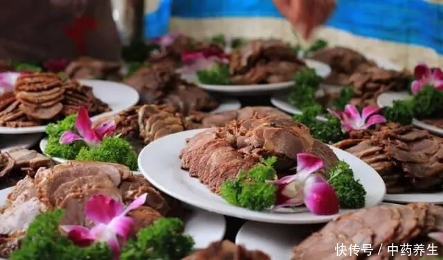 欲罢不能|看看老家的农村大席色相好,味道更好,让人欲罢不能!