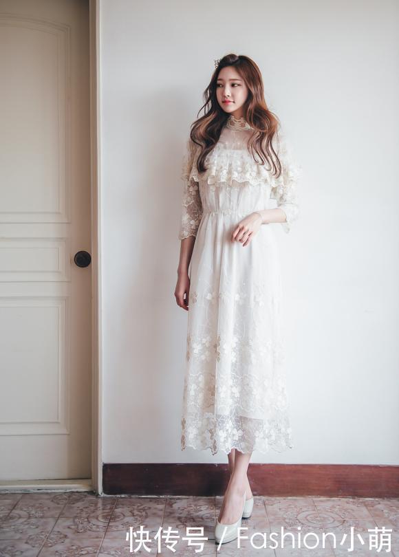 清秋|朴正允：刺绣蕾丝长裙，清秋的复古森系穿搭