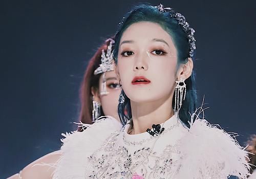 依高|创3排名希林娜依高重回第一,陈卓璇上升到第5,看到王艺瑾,很悬