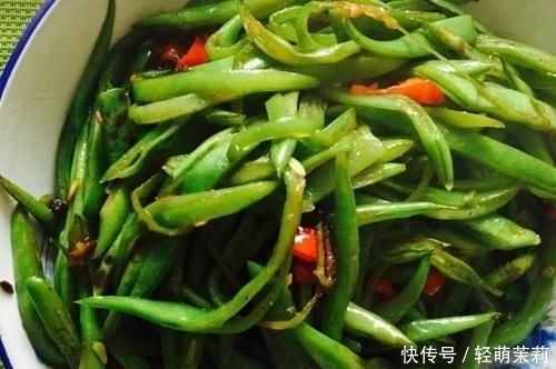 平时|这菜平时比水果都贵,一斤等于20个鸡蛋,20杯牛奶,此时才2块钱