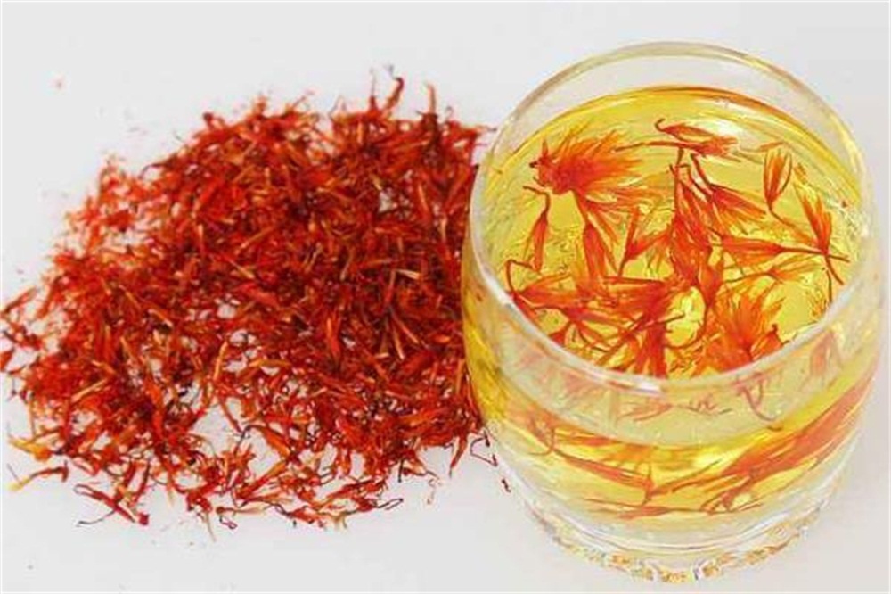 泡酒|酿酒过程：红花可以泡酒吗，红花泡酒的配方