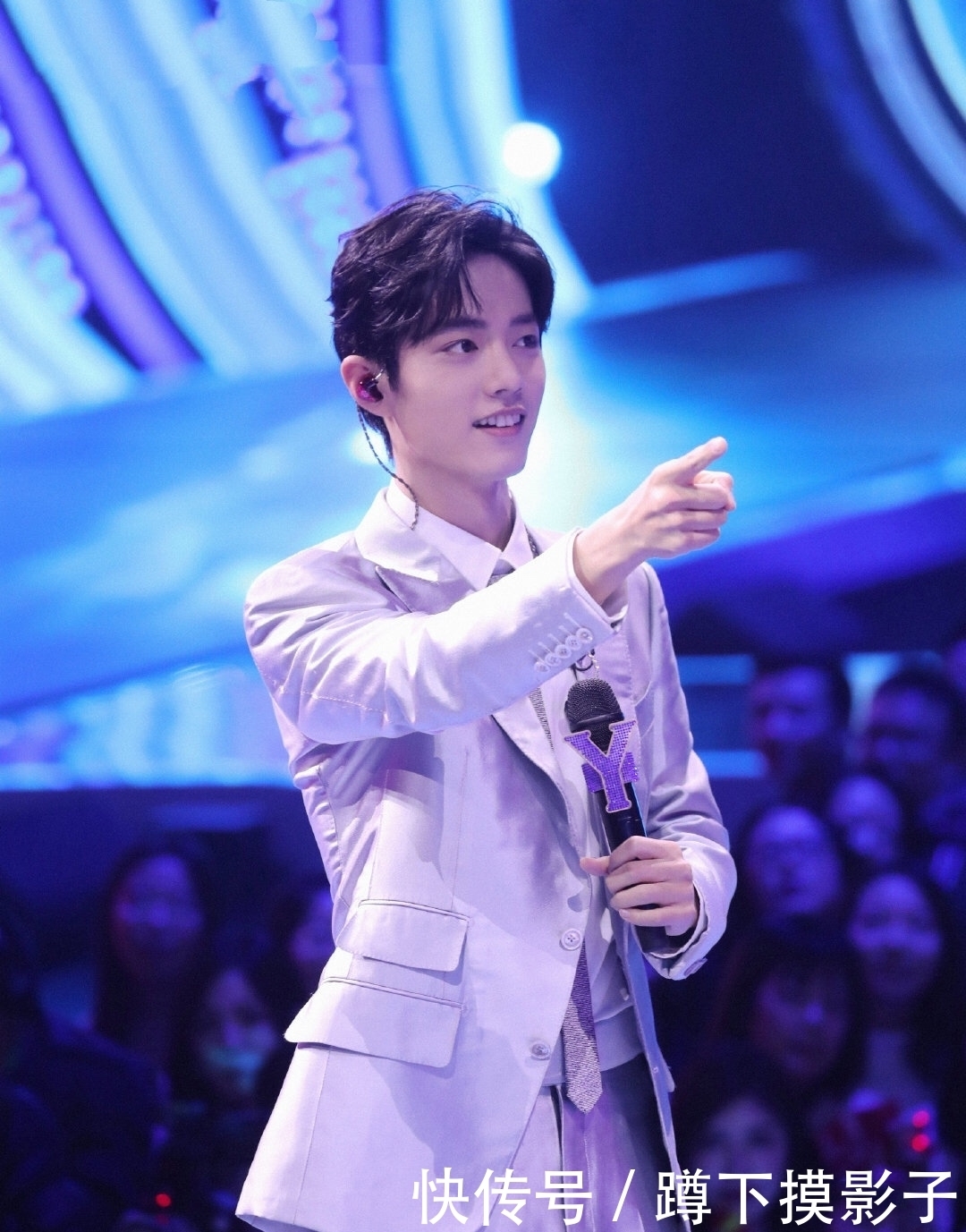 歌手|《我们的歌》官宣定档!新阵容实在太难猜,粉丝竟一眼看出冯提莫