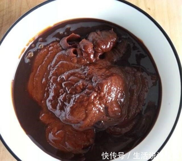 关键|教你做家常炸酱面,调好酱汁是关键,端上桌三碗都不够一人吃