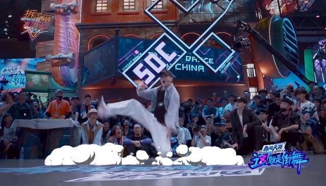 王一博|王一博单膝跪地硬核踩点燃炸全场!