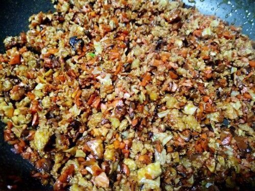 做法|宝藏小吃烧麦,做法很简单,多做一点冷冻起来,想吃蒸一下就行