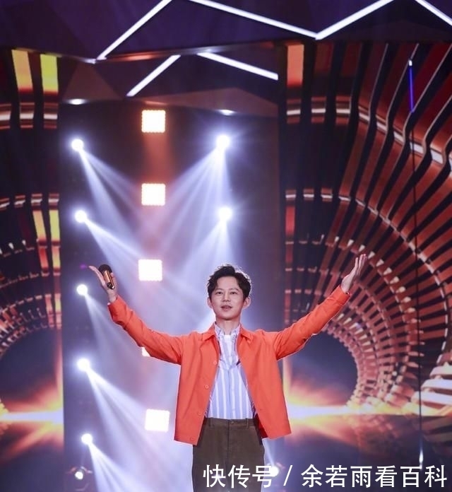 让自己放松|谁说何炅全年无休是个工作狂,看到他在古北水镇一切就都知道了!