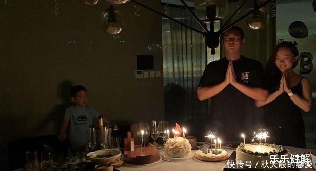 首晒|杜江首晒一家四口合影,嗯哼有妹妹似实锤