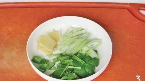  饭菜|这种小海鲜加上泡菜，随便一炒，就是一道下饭菜，香辣爽脆