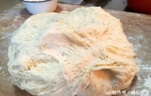 方法|教你快速发面的小方法,这样发面时间短,做出的面食又软又好吃