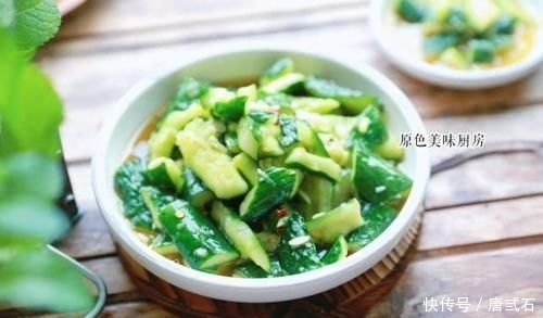  清凉|黄瓜准确的打开方式，清凉又爽口，第一步千万要注意