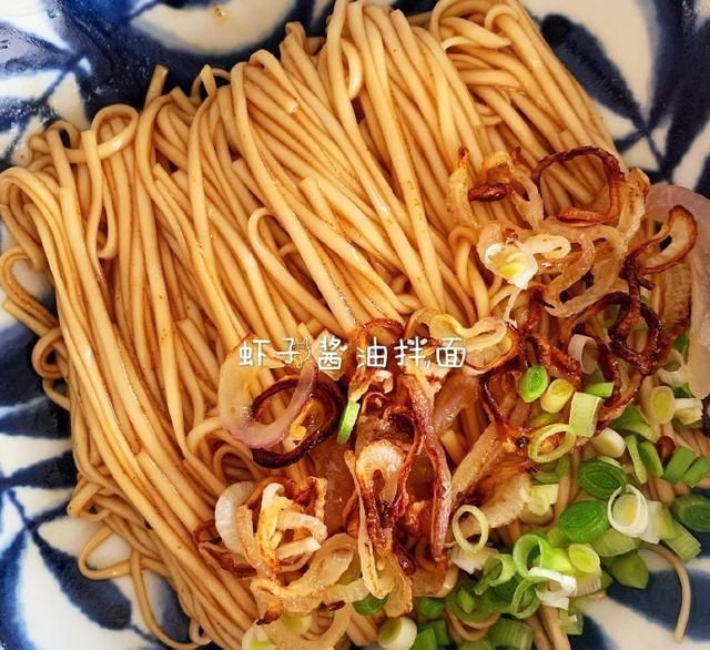 牛肉面|黄磊晒了一碗面,瞬间点赞过万,被粉丝们称为面中上品,来看看