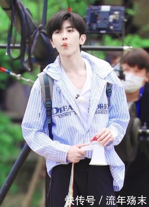 奔跑|《奔跑吧》第四季定档嘉宾大换血,却有顶流蔡徐坤加盟,你还会看吗