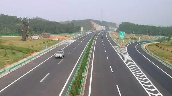  小心|要警惕高速公路上这7个地方最危险，路过的时候要小心