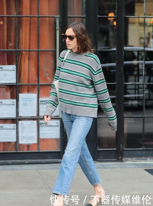 搭配|阔腿裤穿腻了就扔掉吧!今秋流行“水杯裤”,上衣百搭,减龄时髦