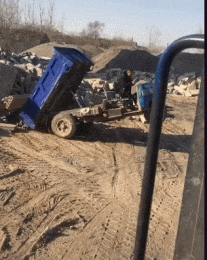  GIF|搞笑GIF：不行，太滑了！咱们别这样玩了！