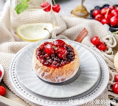 面团|日式网红樱桃红豆包