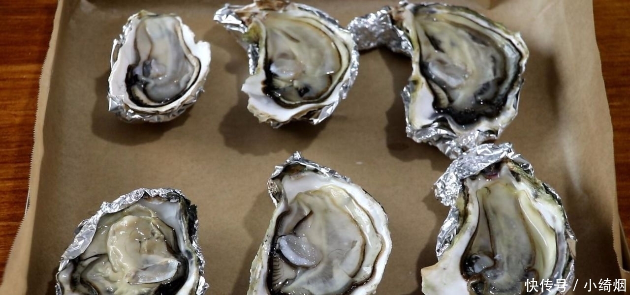 酱料|烤生蚝好不好吃全在酱汁，教你调一碗秘制酱料，比烧烤店的好吃