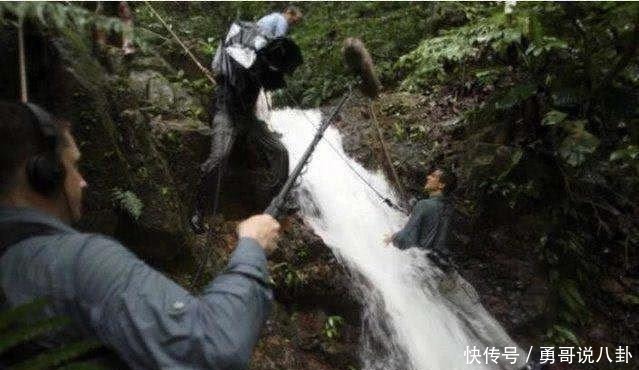 荒野|被欺骗了14年!贝爷《荒野求生》拍摄现场曝光,网友在逗我玩