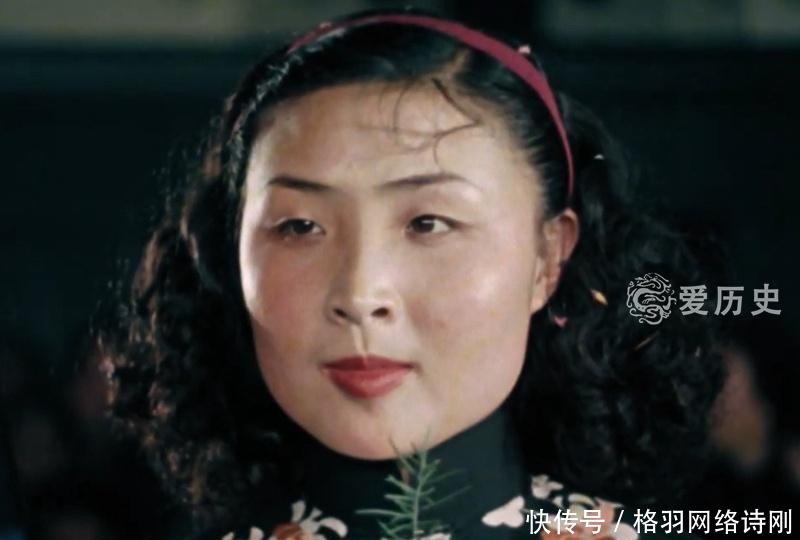 青年|老照片:50年代简朴的婚礼现场 嫁给干部是女青年的梦想