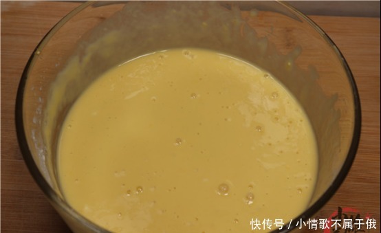 蛋清|做蛋糕时,不用电饭锅和烤箱,大厨教你一招,一个平底锅就全搞定