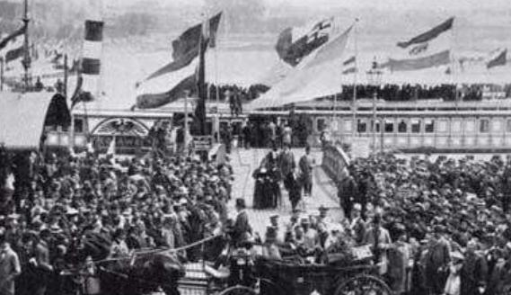  李鸿章|李鸿章去俄国闹笑话，皇后一举动让他脸红，有人传出去便格杀勿论