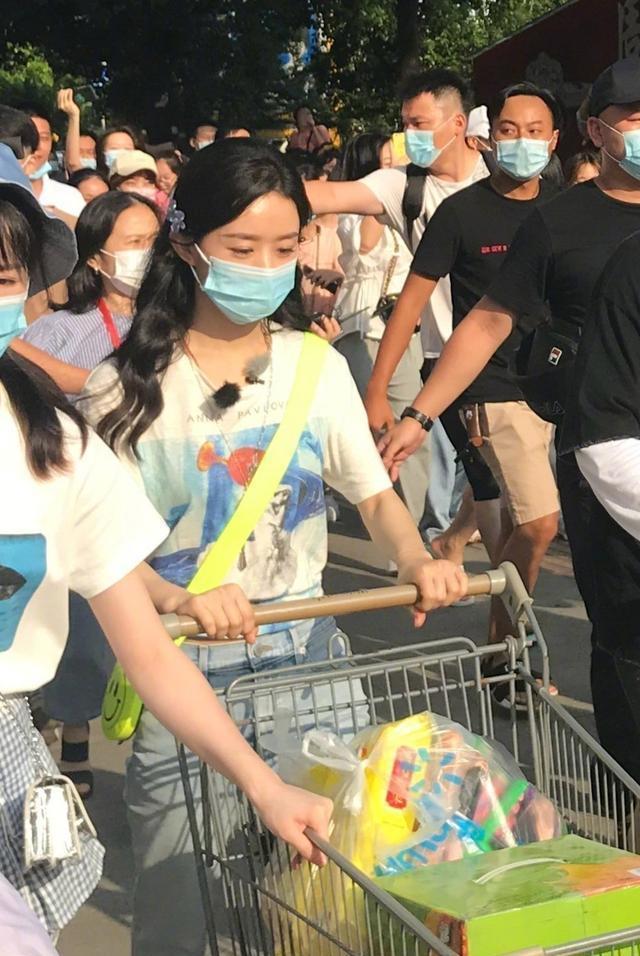 飞行|《中餐厅》未播先火,起因不是赵丽颖和飞行嘉宾,居然是这些